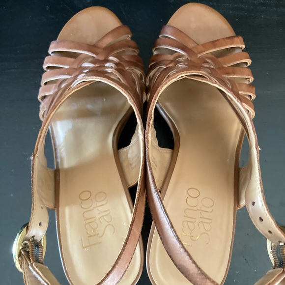 Women’s size 7 neutral wedge by Franco Sarto. - Picture 2 of 6